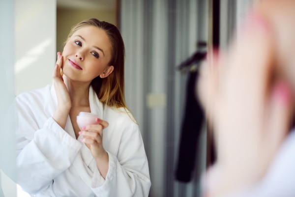 Hướng dẫn cách thoa sữa dưỡng thể đúng cách