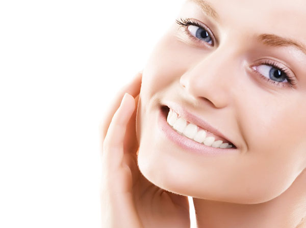 mua nước hoa hồng1