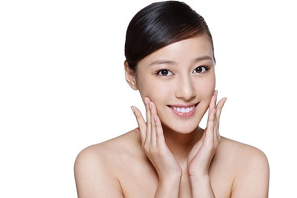 công dụng của nước hoa hồng