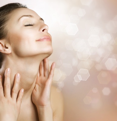 công dụng của nước hoa hồng