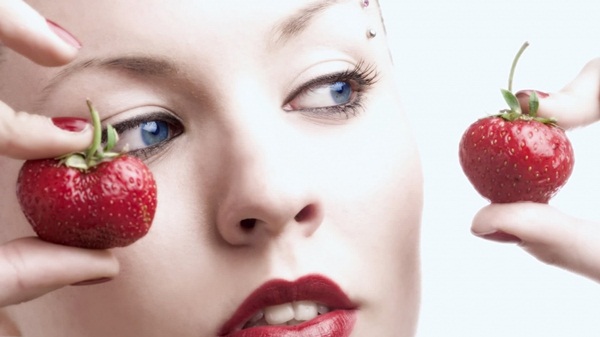 Mặt nạ dâu tây