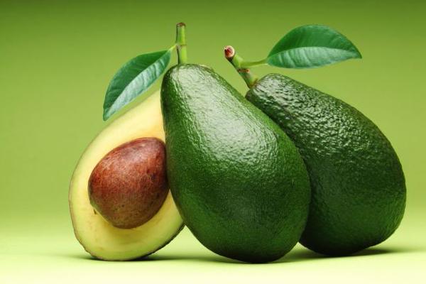 cách dùng kem dưỡng da ban ngày 2
