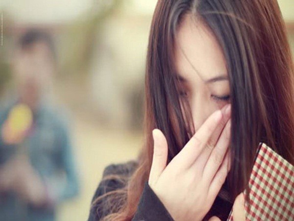 dùng nước hoa hồng 2