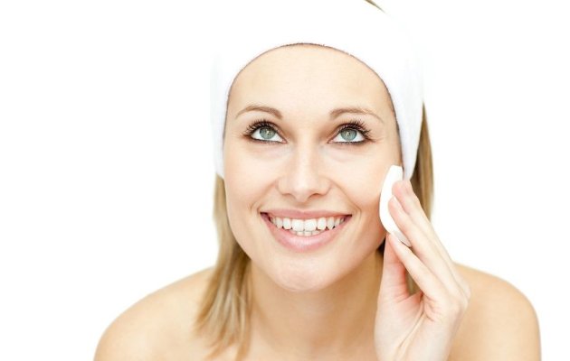 nước hoa hồng không chứa cồn 3