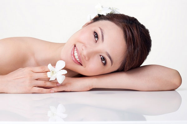 dưỡng da toàn thân từ dầu dừa