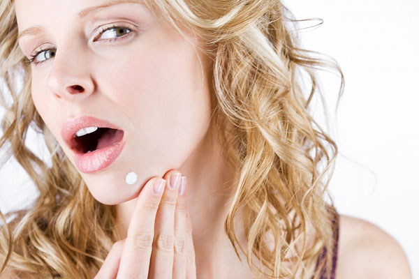 bộ sản phẩm trị mụn1