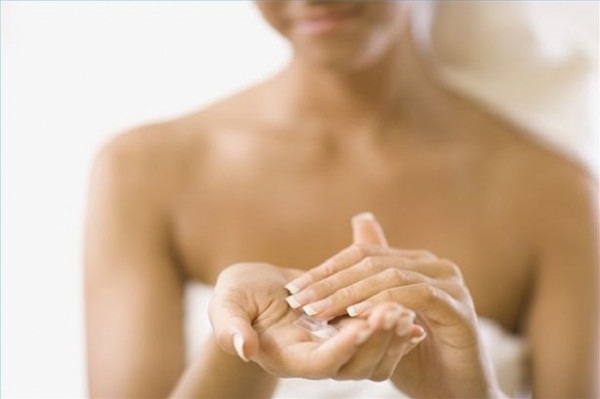 Tự làm kem dưỡng ẩm