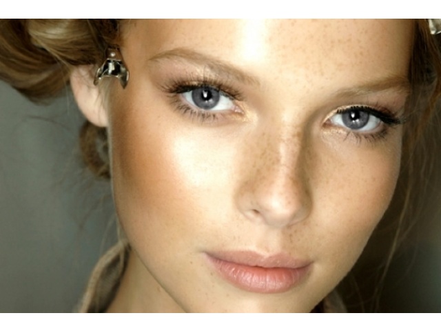 trị nám da tốt nhất