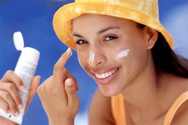 Dùng kem trị nám