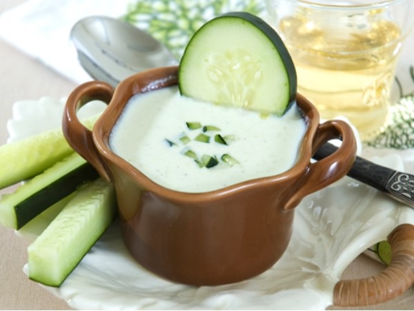 Sữa chua + dưa leo