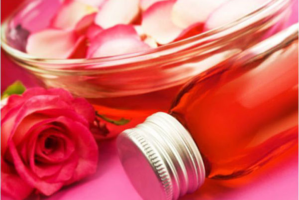 cách làm nước hoa hồng đơn giản