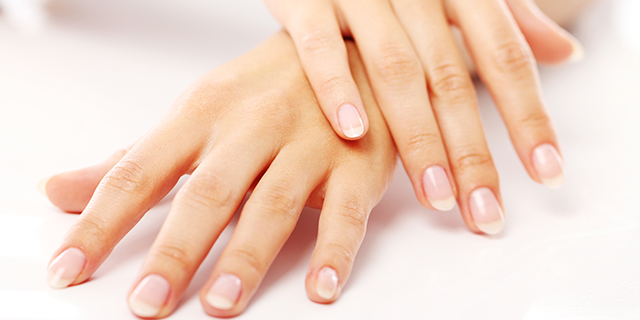 dưỡng đôi bàn tay