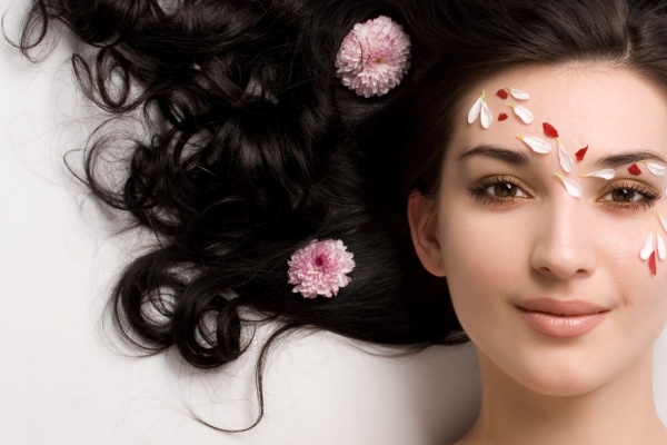 mặt nạ dưỡng da mùa thu