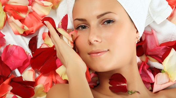 Mặt nạ từ hoa sen