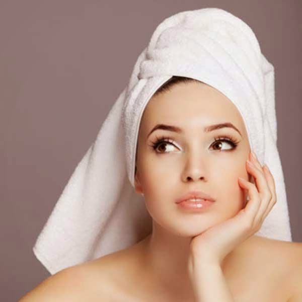 Hướng dẫn cách tẩy trắng da chân khi bị bắt nắng