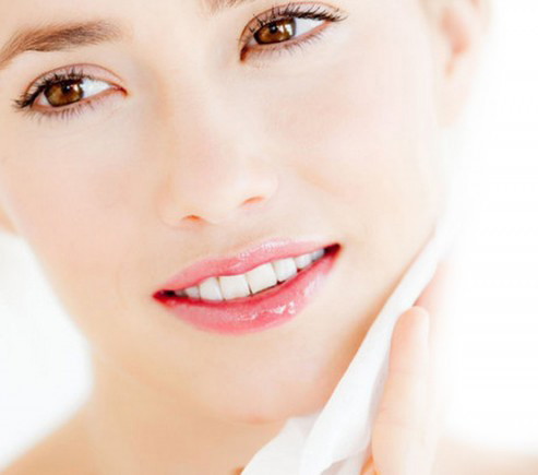 kem dưỡng da ban ngày cho da hỗn hợp