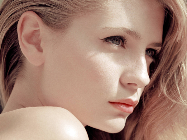 kem dưỡng da ban ngày cho da nhờn