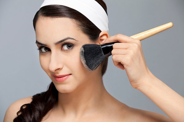 đắp mặt nạ dưỡng da 4