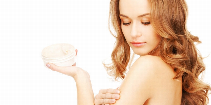 Mùa hè có nên dùng kem dưỡng thể không?