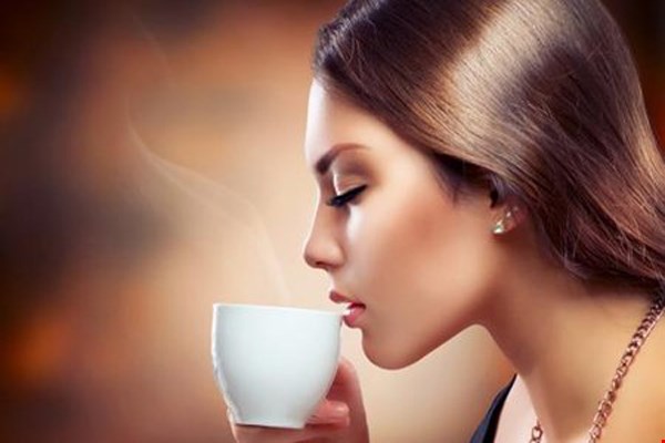 đắp mặt nạ dưỡng da