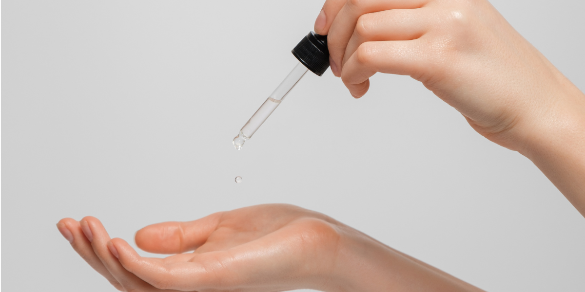 Khi chọn serum trị thâm nám của Đức điều đầu tiên bạn nên quan tâm là bảng thành phần của sản phẩm