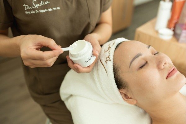 Tẩy tế bào chết làm sạch da, ngăn ngừa nổi mụn trên da