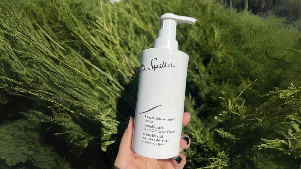 Bộ sản phẩm này giúp phục hồi da sau peel toàn diện, từ làm sạch, cân bằng, dưỡng sâu đến bảo vệ, mang lại làn da khỏe mạnh và rạng rỡ hơn.