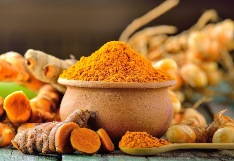 Tham khảo những cách trị mụn bằng bột nghệ dễ thực hiện tại nhà