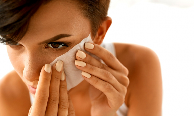 Lưu ý giúp cách kiểm soát dầu nhờn khi trời nắng hiệu quả