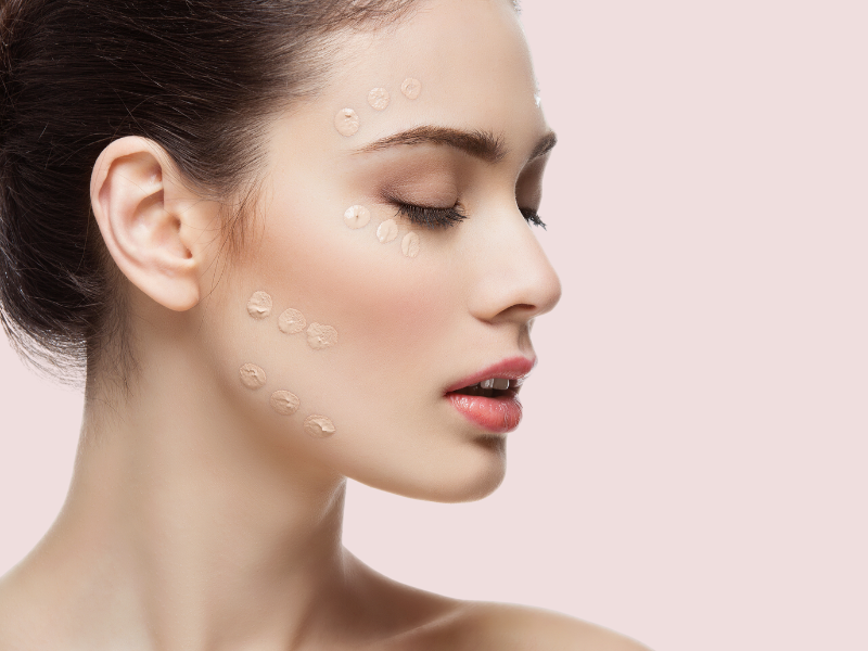 Đánh nền, phủ phấn đúng cách là cách trang điểm lâu trôi cho da dầu