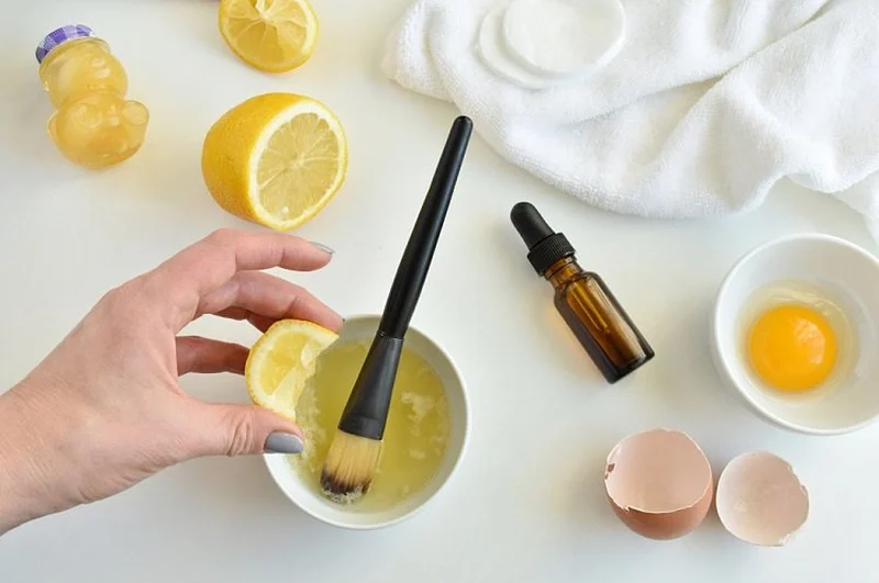 Những cách trị mụn đầu đen và lỗ chân lông to phổ biến hiện nay