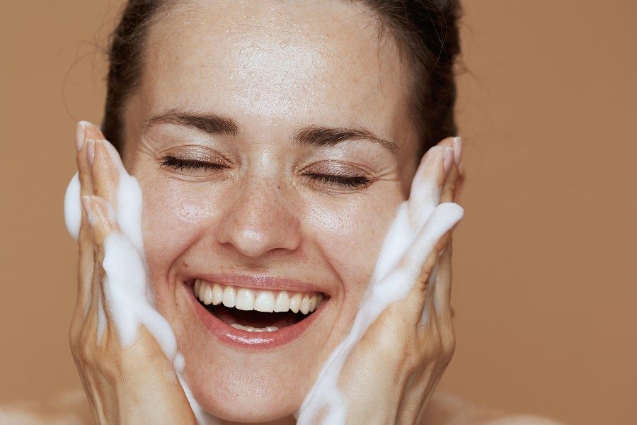 Những cách xử lý vùng chữ T bị dầu phổ biến hiện nay