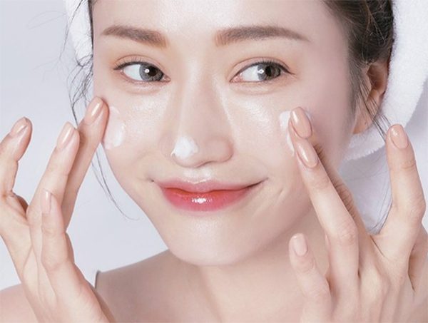 Cách sử dụng chống nắng mà vẫn nhẹ mặt