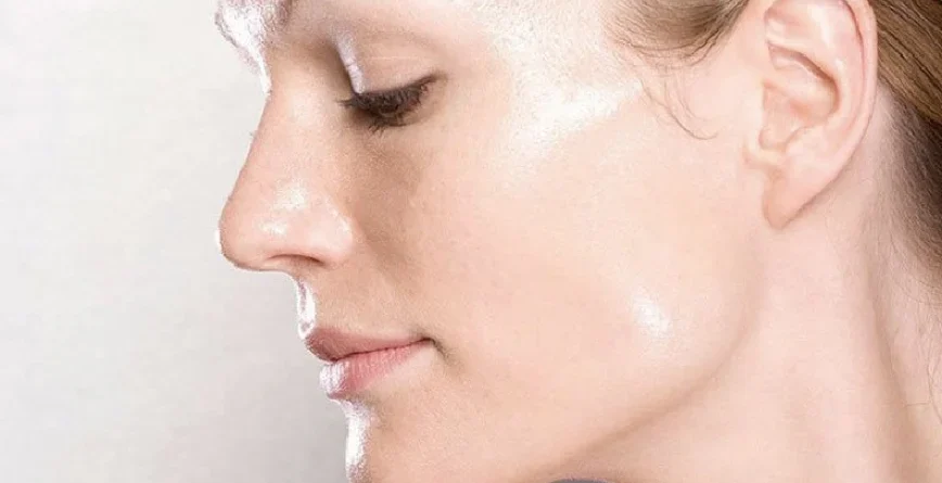 Giải pháp khắc phục da đổ dầu nhiều khi trời nóng tại nhà