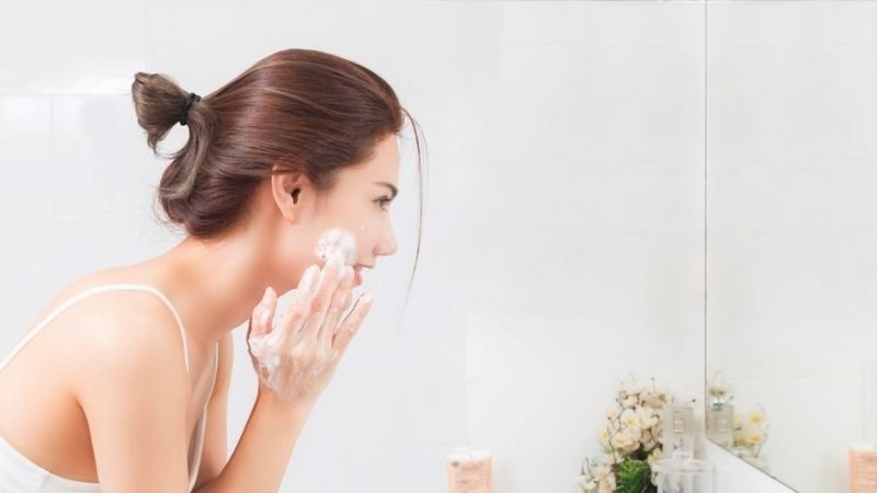 Lưu ý khi chăm sóc da hỗn hợp thiên khô