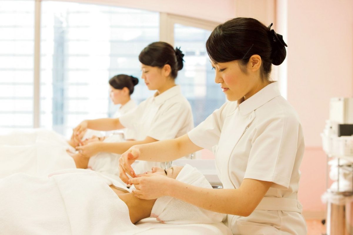 Vậy đâu là những kỹ năng bắt buộc phải có sau khi hoàn thành khóa học đào tạo spa chuyên nghiệp?