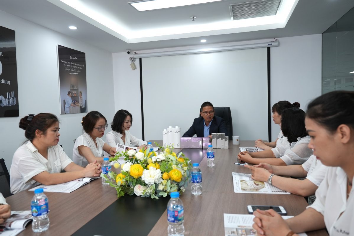 Học spa ở đâu uy tín? Dr.Spiller Việt Nam được đánh giá là đơn vị đào tạo nghề spa uy tín tại Miền Bắc