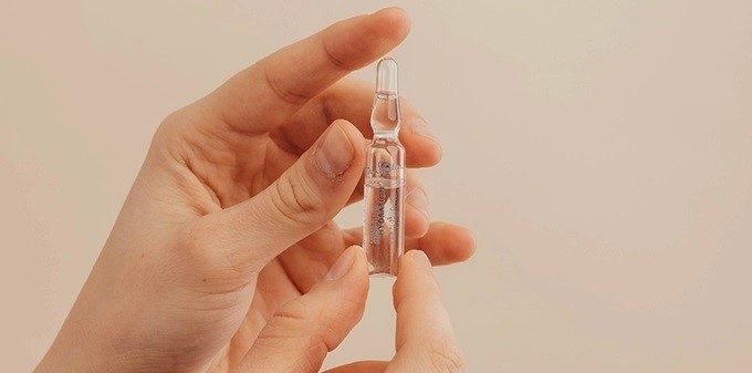 Sử dụng hyaluronic acid chống lão hóa của Dr.Spiller