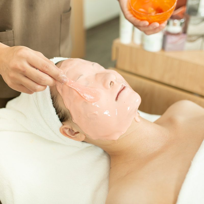 Lợi ích của liệu trình trẻ hóa da tại spa