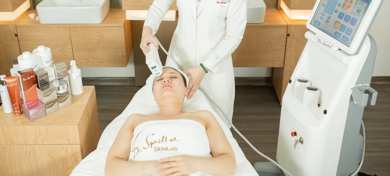 Chi phí và những lưu ý khi chọn liệu trình trẻ hóa da tại spa