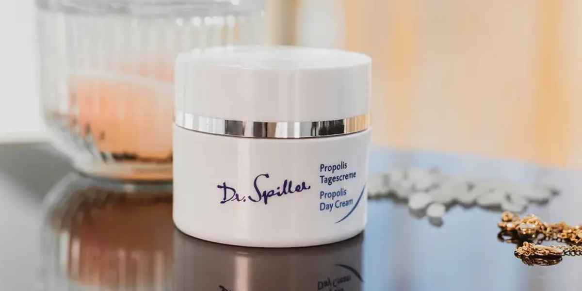 Mỹ phẩm cho da hỗn hợp thiên dầu của Dr.Spiller