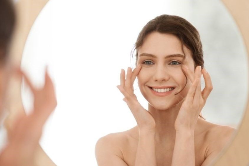 Không hiểu rõ làn da của mình là một trong những sai lầm khi dưỡng da lão hóa