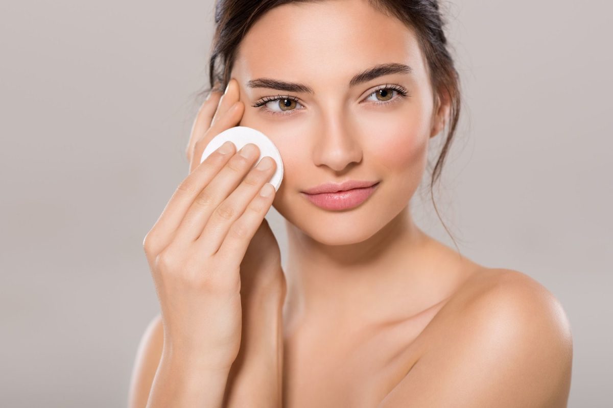 Đặc điểm và cách tẩy trang cho da hỗn hợp