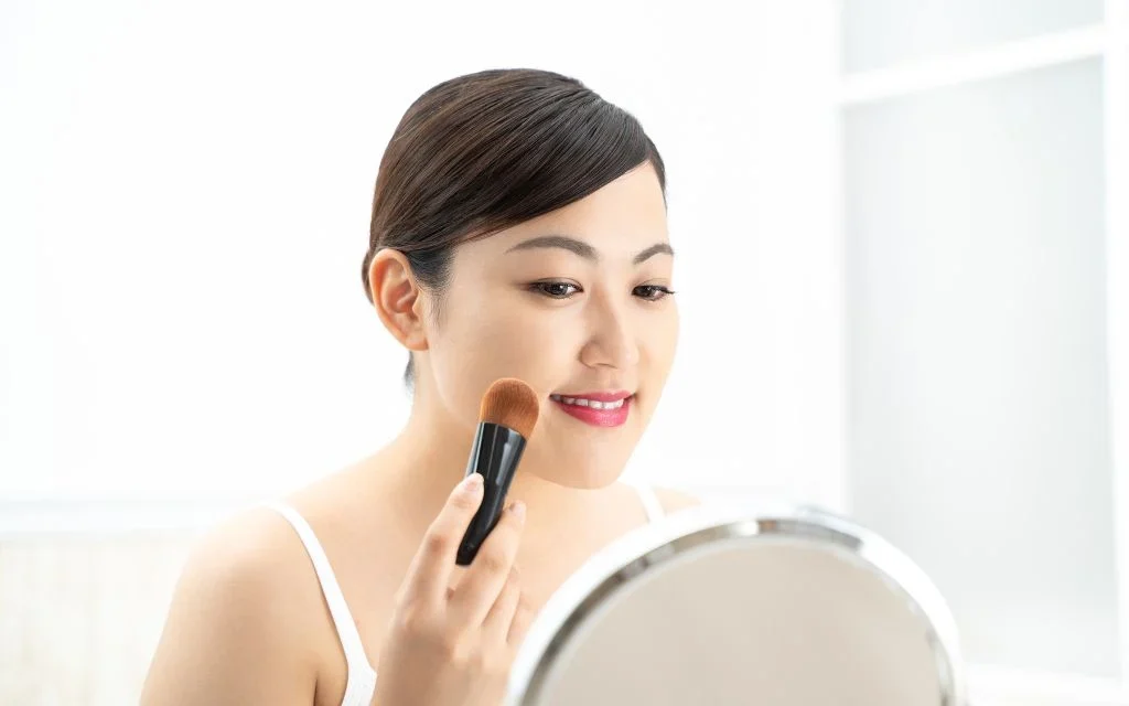 Các tips trang điểm cho da hỗn hợp giúp bạn tự tin, rạng rỡ hơn