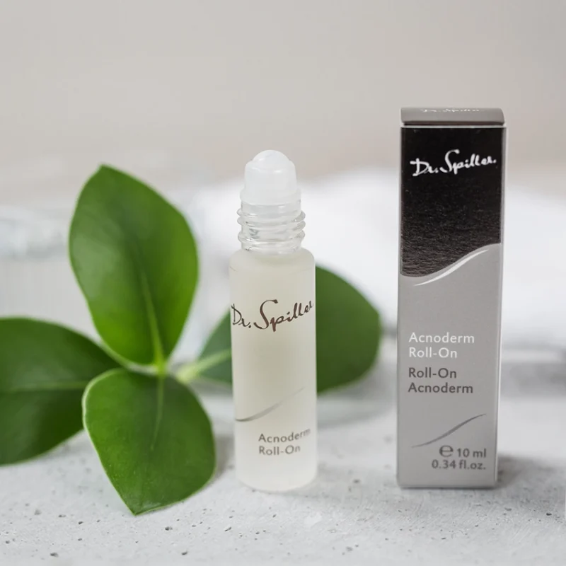 Bên cạnh sản phẩm điều trị, Dr-Spiller.vn còn cung cấp liệu trình chăm sóc da chuyên sâu tại spa giúp làm sạch mụn, ngăn ngừa tái phát và phục hồi cấu trúc da khỏe mạnh.