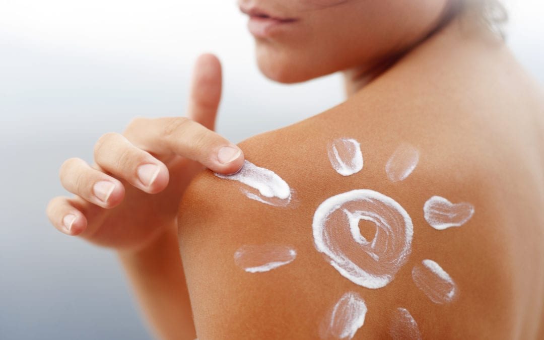 Sử Dụng Kem Chống Nắng Có Chỉ Số SPF Cao giúp ngăn ngừa cháy nắng