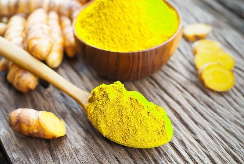 Những lưu ý khi áp dụng cách trị nám bằng nghệ tươi