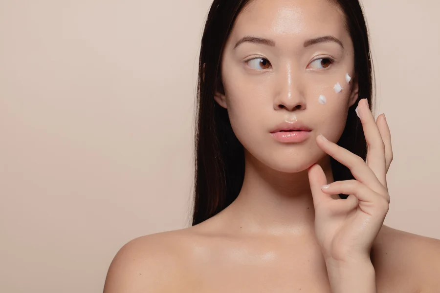 Các biện pháp tự nhiên chăm sóc da mặt vào mùa mưa