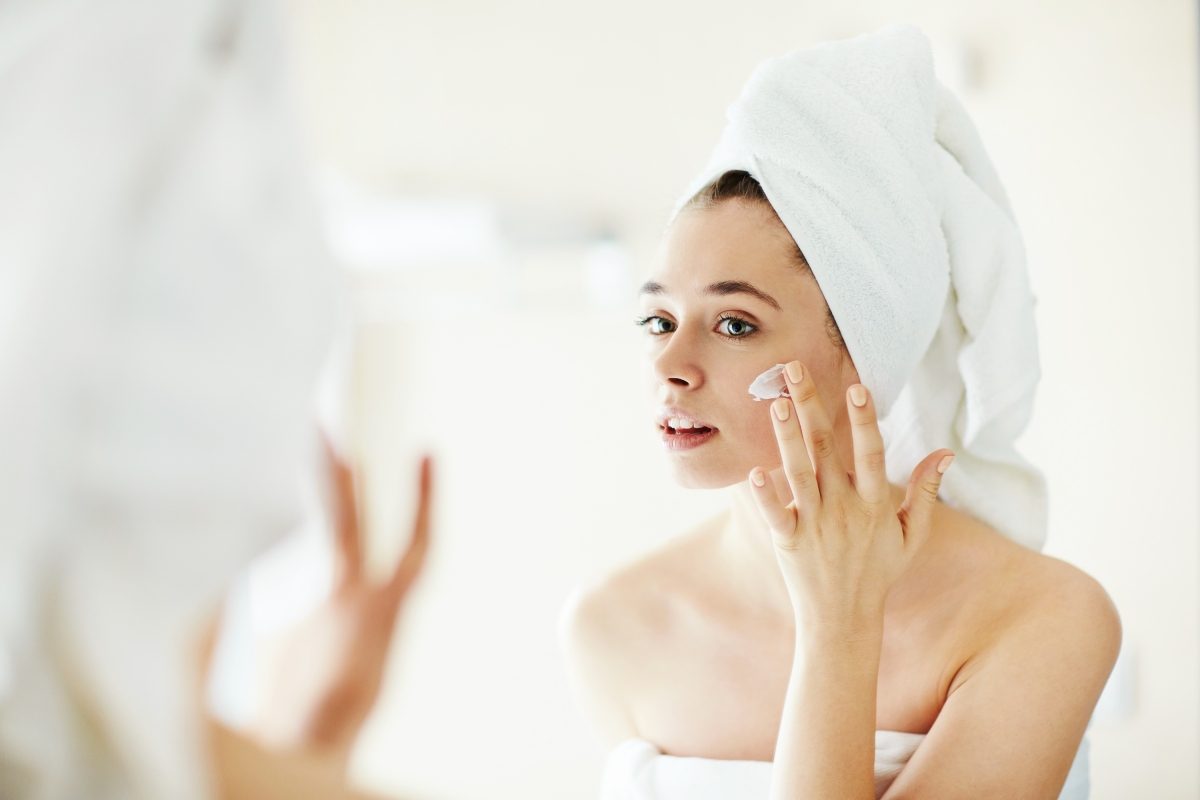 Các Thói Quen Lành Mạnh Giúp Da Khỏe Mạnh Mùa Hè