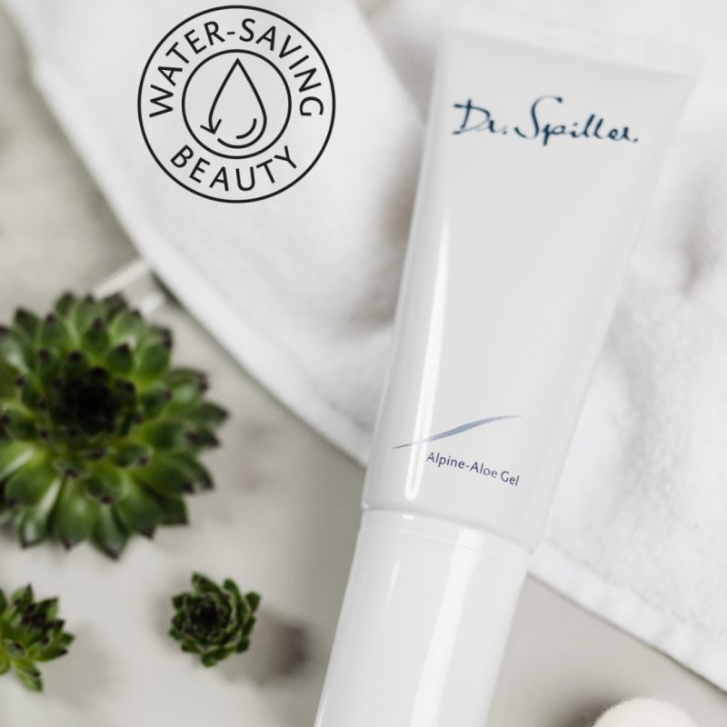 Gel lô hội Dr.Spiller giúp bạn làm dịu tình trạng đắp mặt nạ thấy rát tức thì